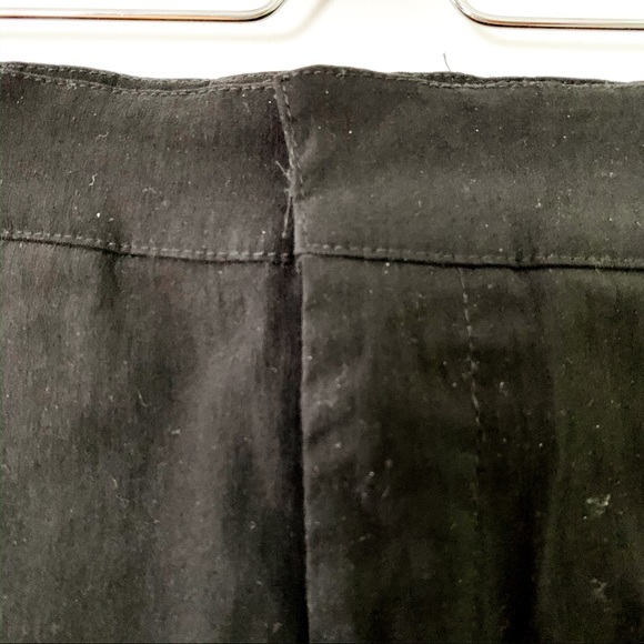 Sexy Mini Black Skirt with Zipper & Laces - Picture 3 of 4